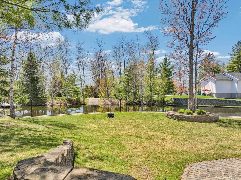 2185 E Houghton Drive Denton Township, MI 48629