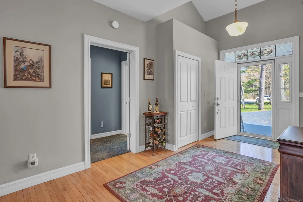 2185 E Houghton Drive Denton Township, MI 48629