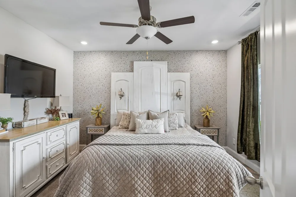 1015 June Wilde Rdg Spring Hill, TN 37174