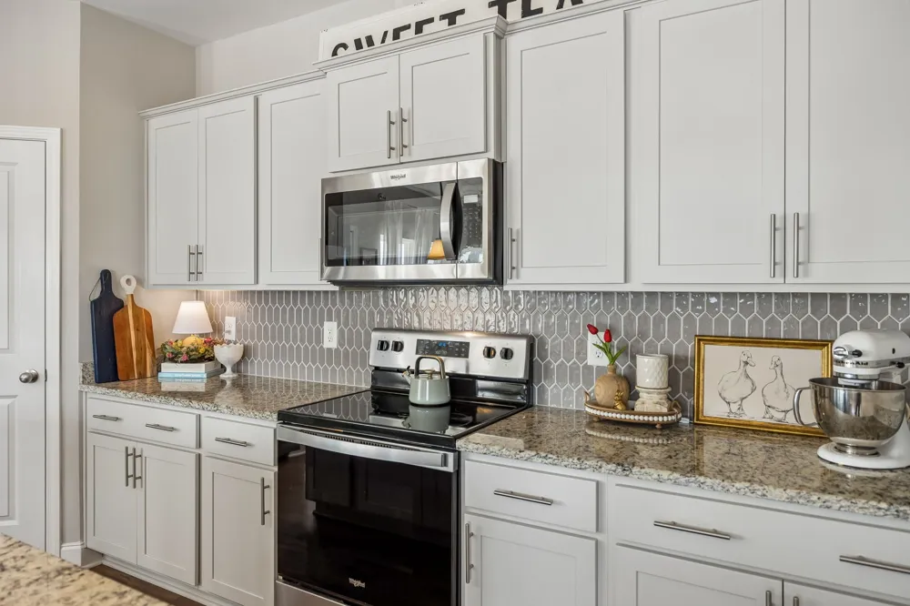 1015 June Wilde Rdg Spring Hill, TN 37174