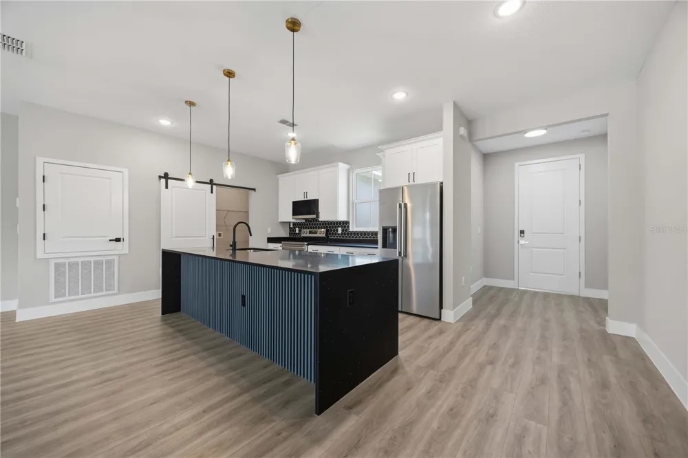 2122 RIVER HAWK LOOP Winter Haven, FL 33880