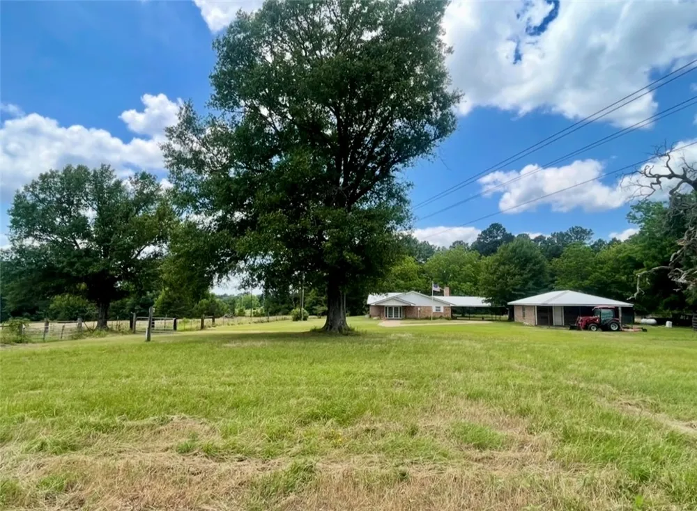 858 FM 1272 Grapeland, TX 75844