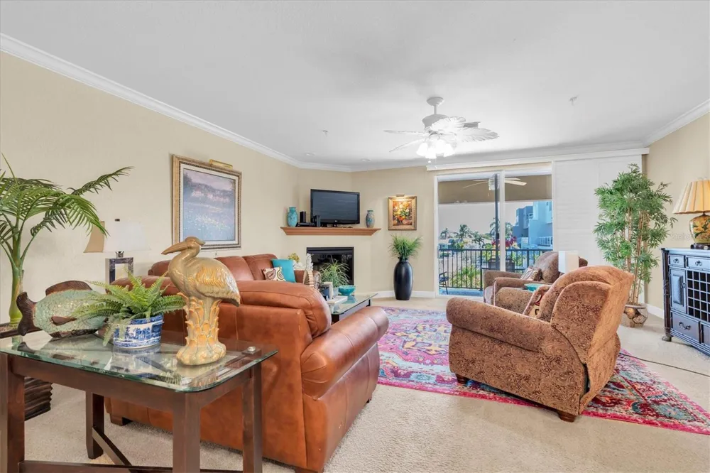 300 CAPRI BOULEVARD #6 Treasure Island, FL 33706
