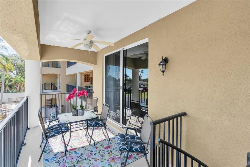 300 CAPRI BOULEVARD #6 Treasure Island, FL 33706