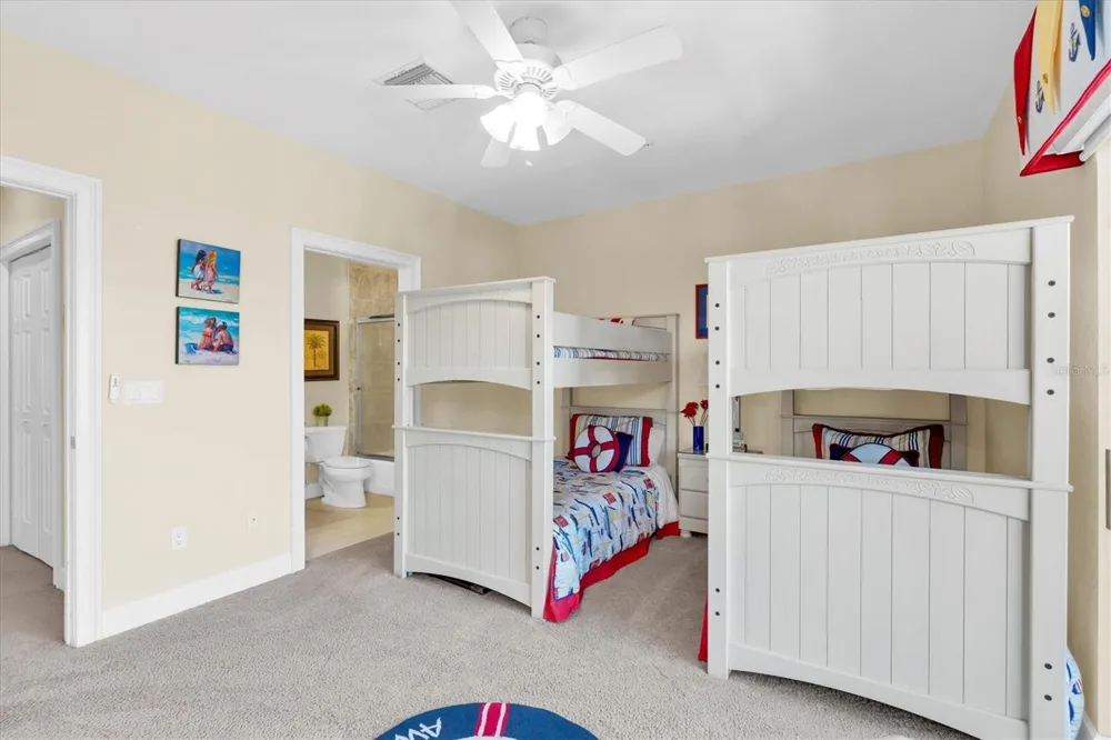 300 CAPRI BOULEVARD #6 Treasure Island, FL 33706