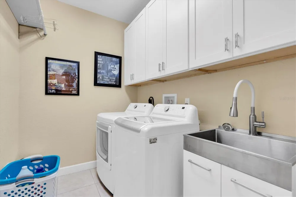 300 CAPRI BOULEVARD #6 Treasure Island, FL 33706