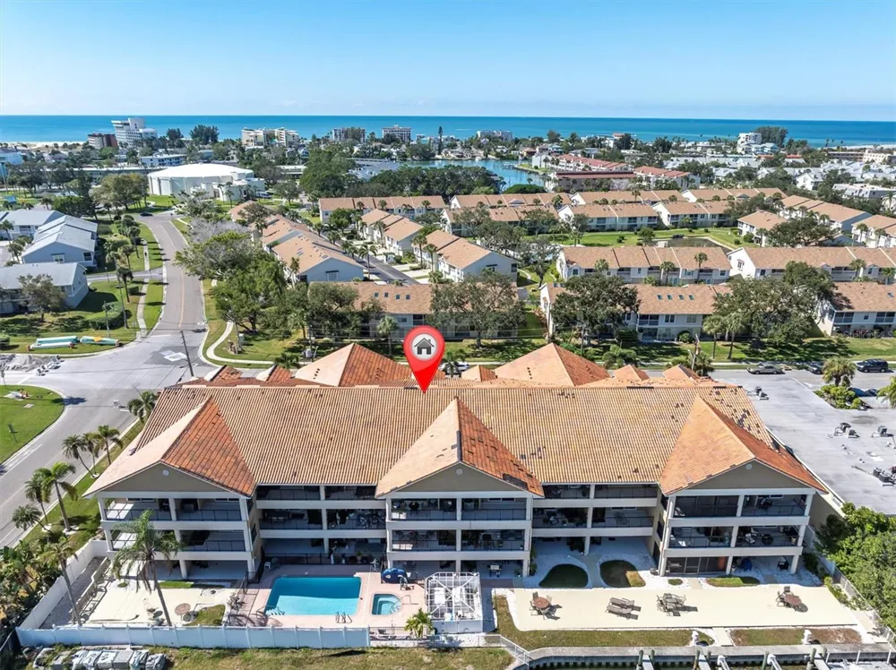 300 CAPRI BOULEVARD #6 Treasure Island, FL 33706