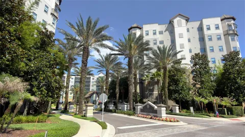 14501 GROVE RESORT AVENUE #3211