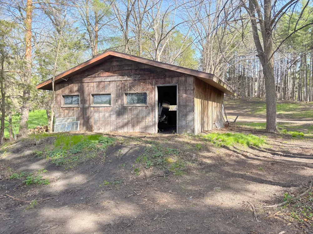25494 Heilberger Lane Erhard, MN 56534