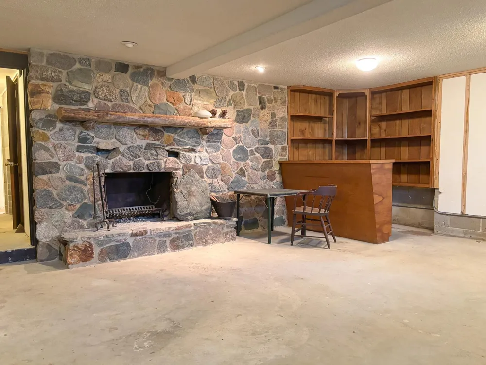 25494 Heilberger Lane Erhard, MN 56534