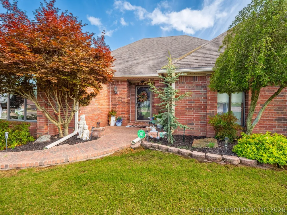 604 Nelson McAlester, OK 74501