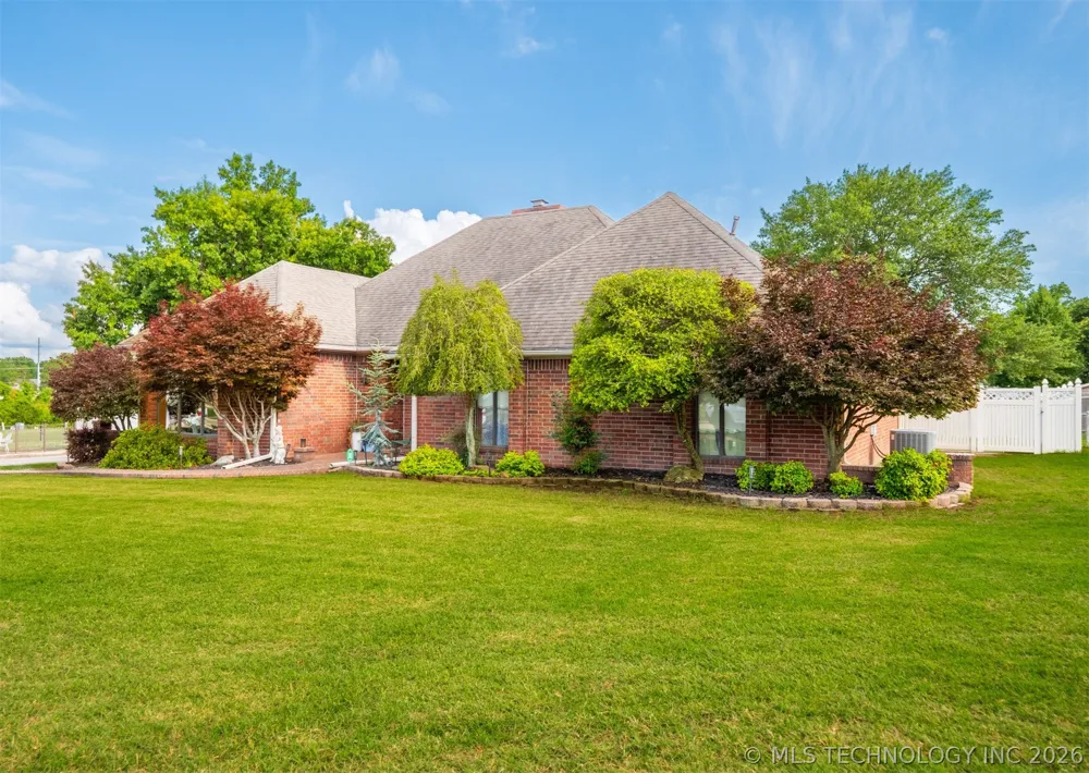 604 Nelson McAlester, OK 74501