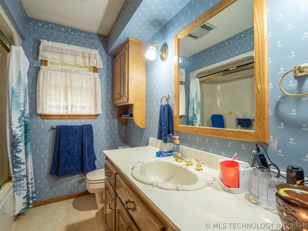604 Nelson McAlester, OK 74501