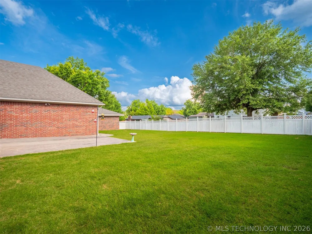 604 Nelson McAlester, OK 74501