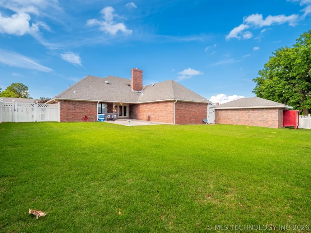 604 Nelson McAlester, OK 74501