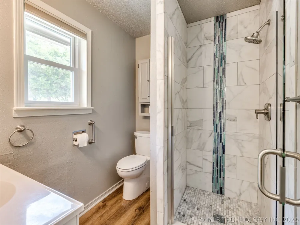 1082 Gaines Creek Loop Eufaula, OK 74432