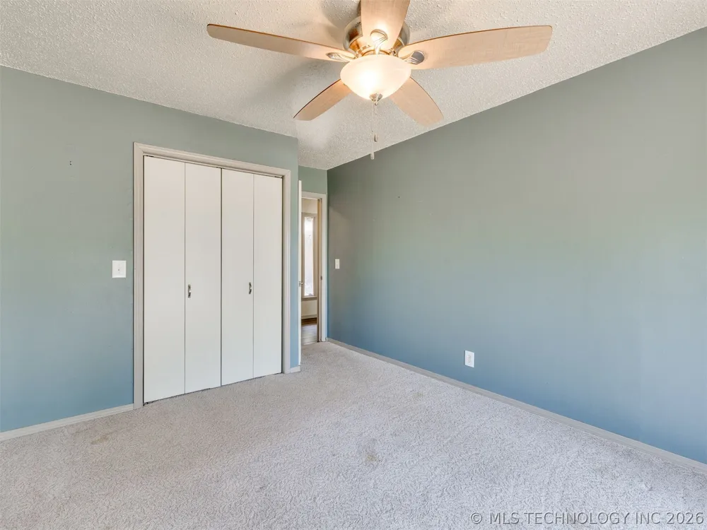 1082 Gaines Creek Loop Eufaula, OK 74432