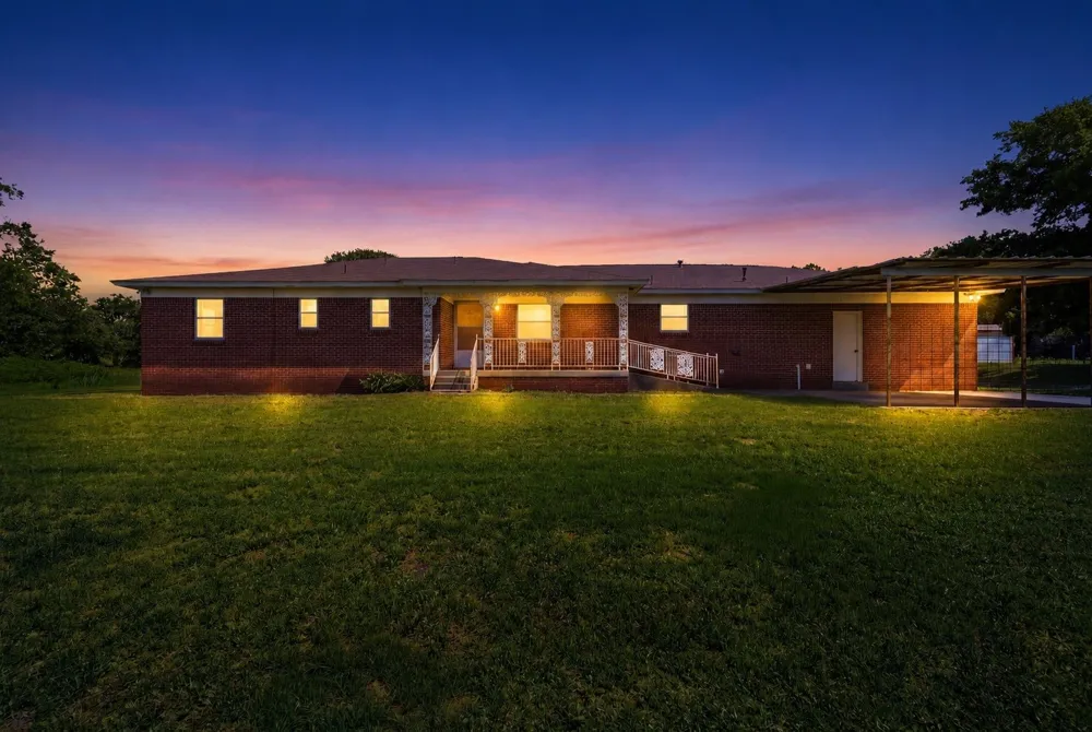 3523 E Highway 199 #L Springtown, TX 76082
