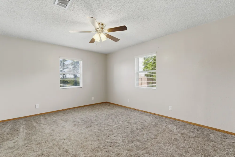 3523 E Highway 199 #L Springtown, TX 76082