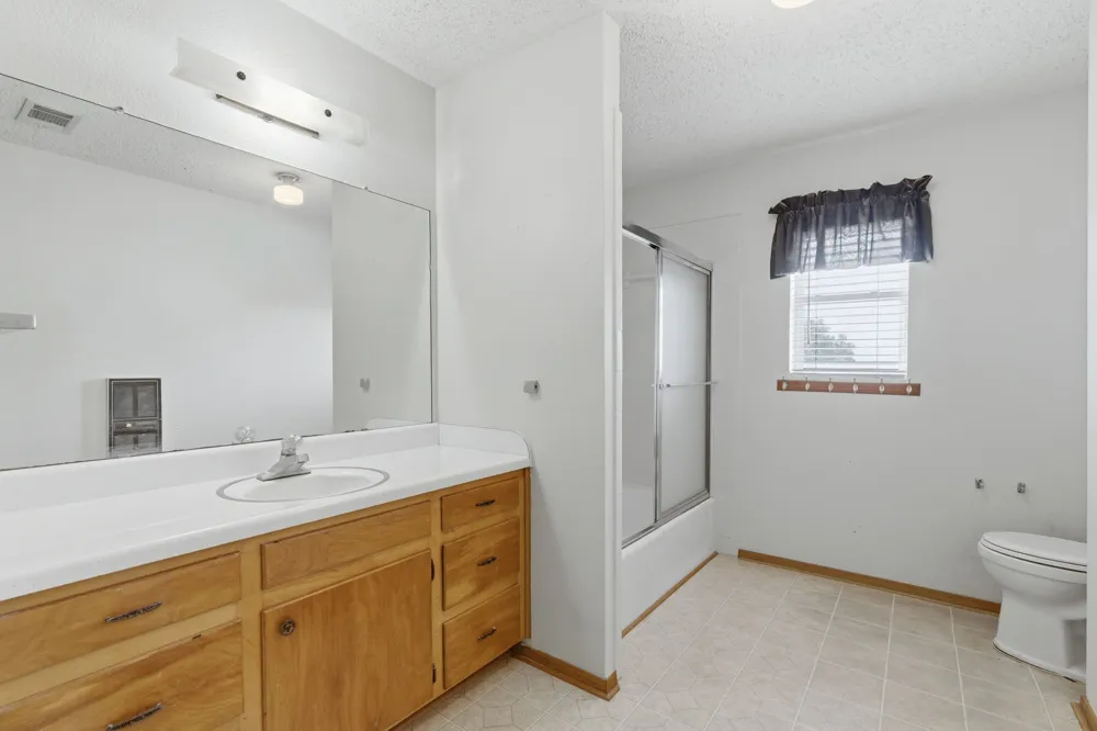 3523 E Highway 199 #L Springtown, TX 76082