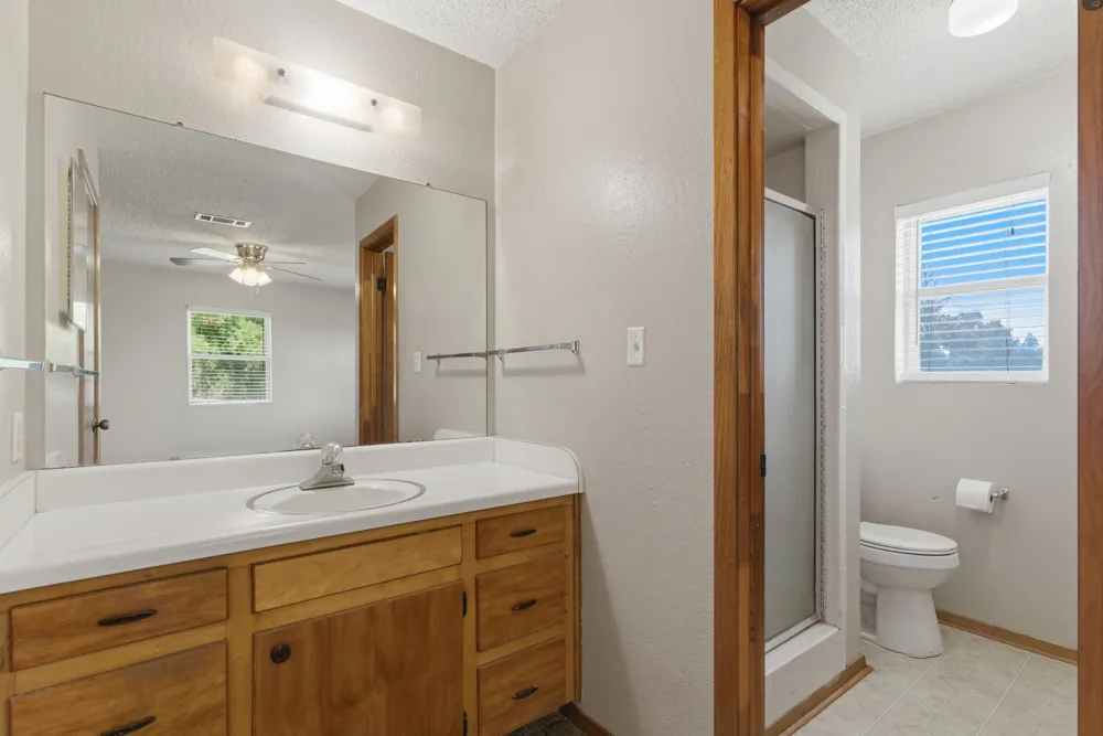 3523 E Highway 199 #L Springtown, TX 76082