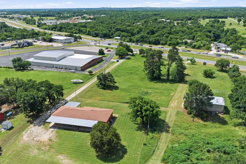 3523 E Highway 199 #L Springtown, TX 76082