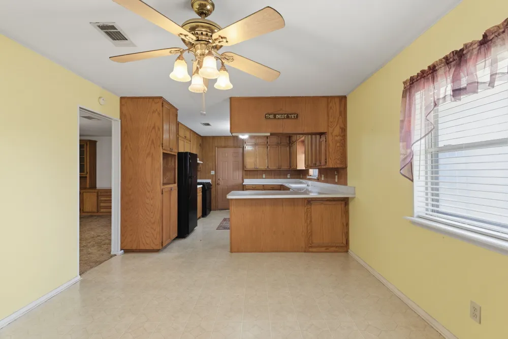 3523 E Highway 199 #L Springtown, TX 76082
