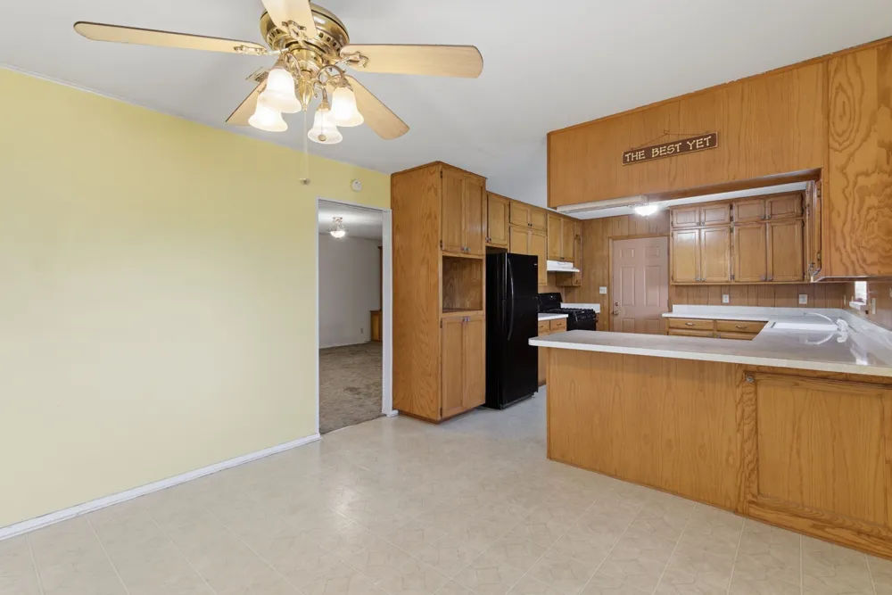 3523 E Highway 199 #L Springtown, TX 76082
