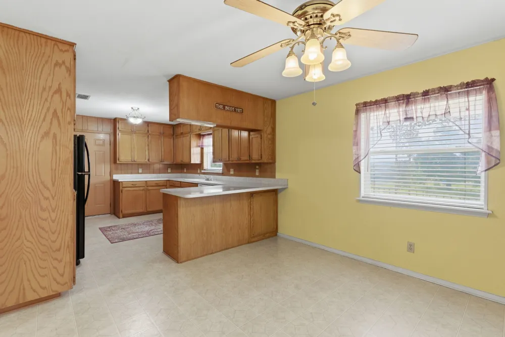 3523 E Highway 199 #L Springtown, TX 76082