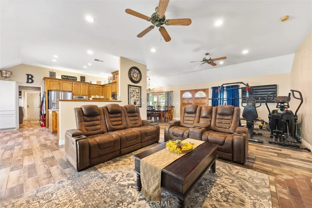 26920 Clear Creek Keene, CA 93531