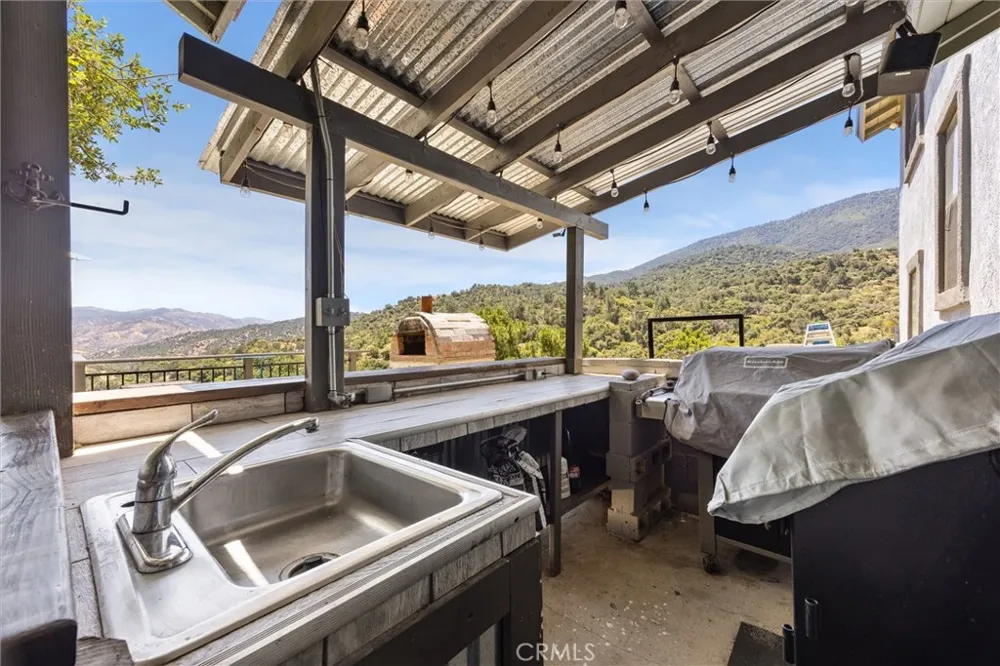 26920 Clear Creek Keene, CA 93531
