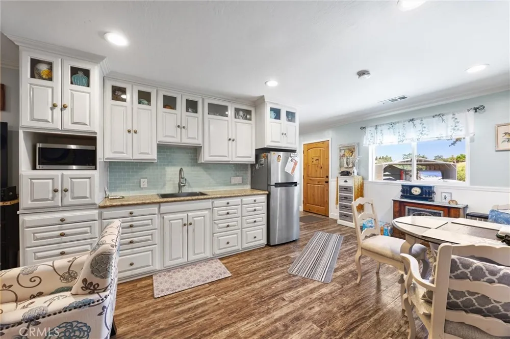 26920 Clear Creek Keene, CA 93531