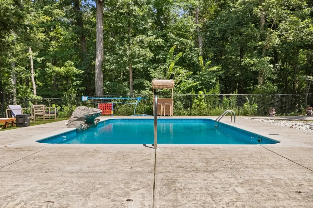 1975 Kelly Rd Holladay, TN 38341