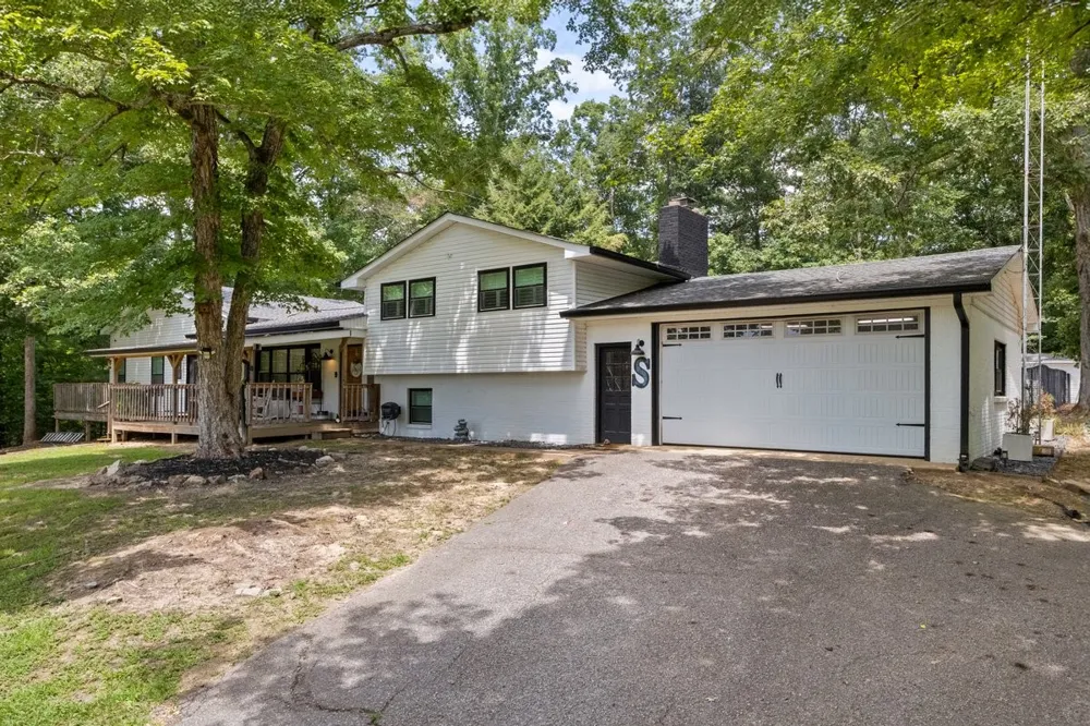 1975 Kelly Rd Holladay, TN 38341