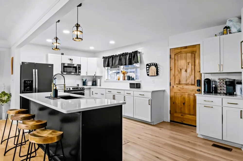 1975 Kelly Rd Holladay, TN 38341