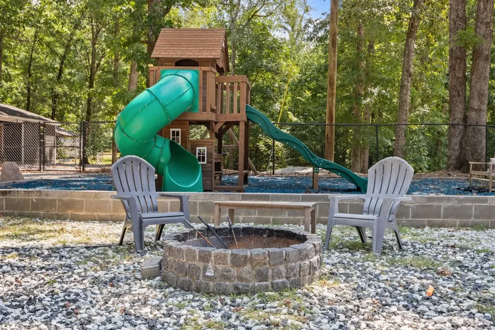 1975 Kelly Rd Holladay, TN 38341