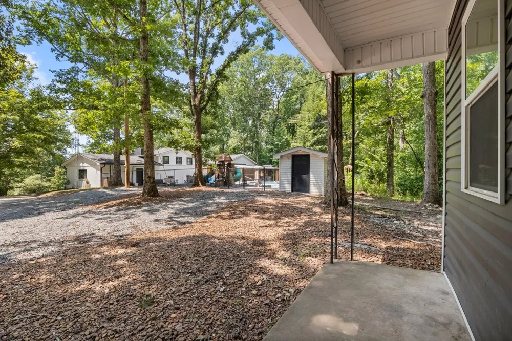 1975 Kelly Rd Holladay, TN 38341