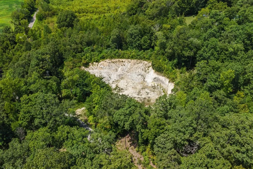 1975 Kelly Rd Holladay, TN 38341