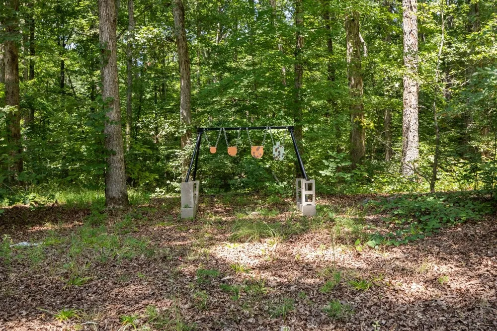 1975 Kelly Rd Holladay, TN 38341