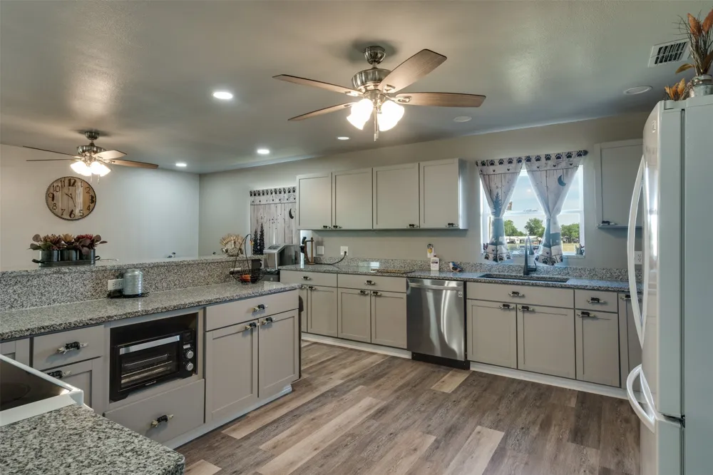 13017 S Hwy 6 Highway S Knox City, TX 79529