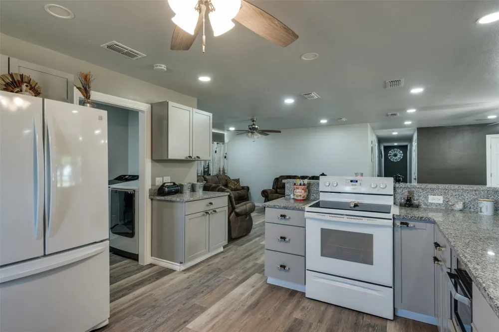 13017 S Hwy 6 Highway S Knox City, TX 79529