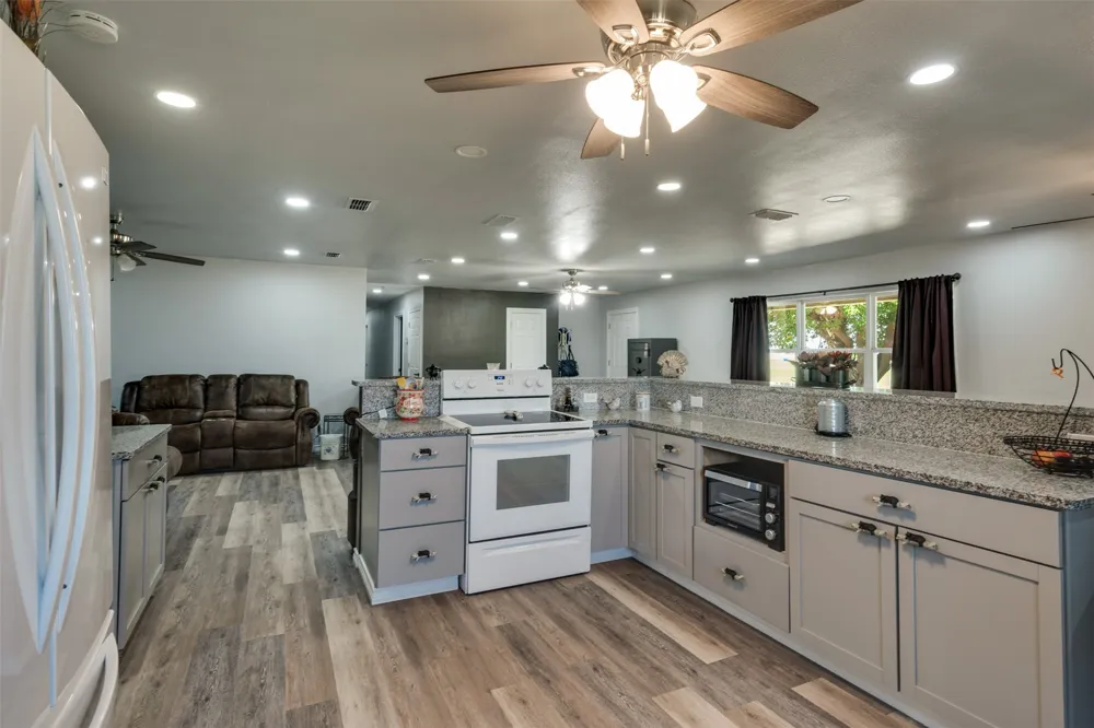 13017 S Hwy 6 Highway S Knox City, TX 79529