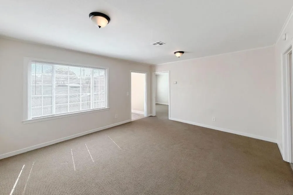 1118 Victoria Avenue Hollister, CA 95023