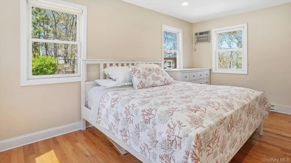 32 Red Creek Road Hampton Bays, NY 11946