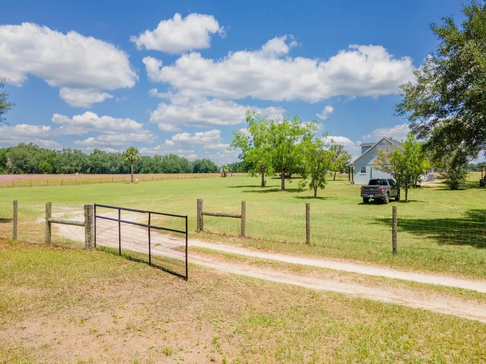 4381 NE 105TH PLACE Anthony, FL 32617