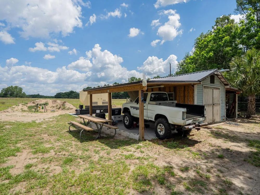 4381 NE 105TH PLACE Anthony, FL 32617