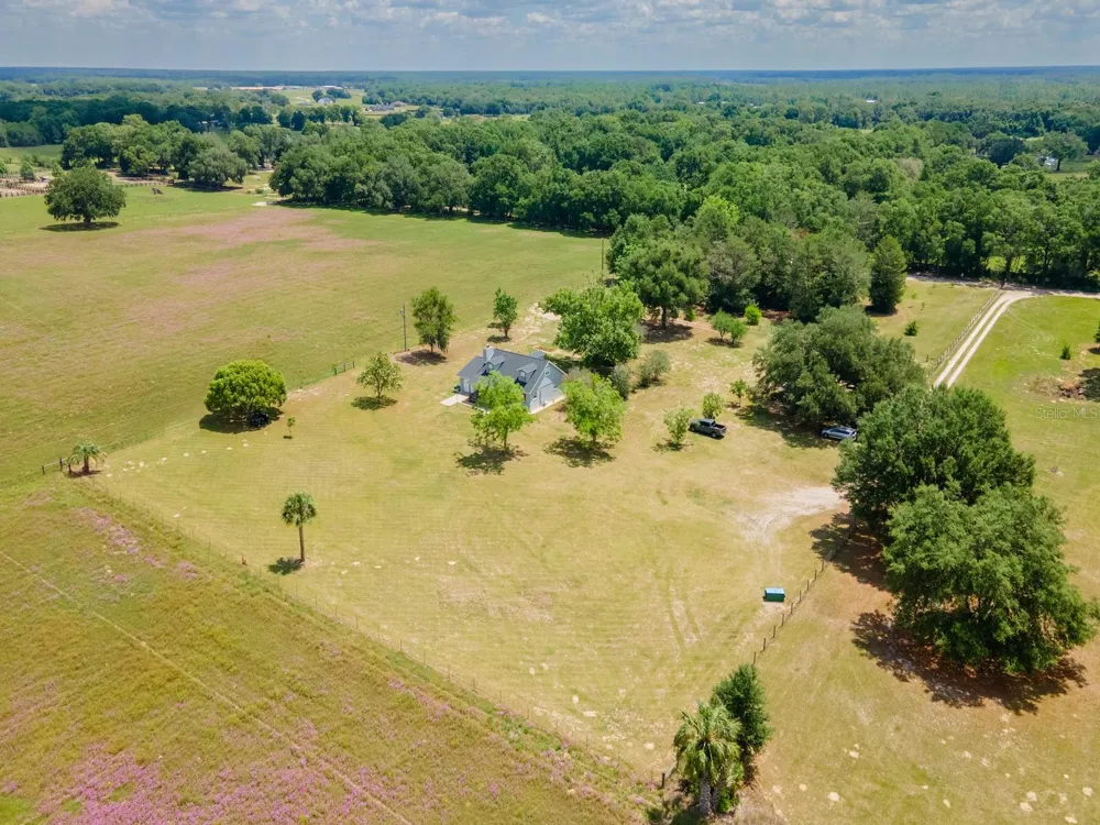 4381 NE 105TH PLACE Anthony, FL 32617