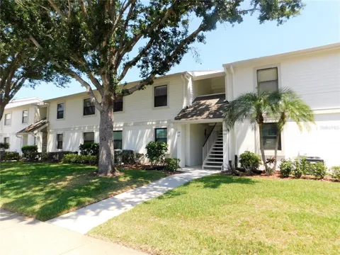 107 WINDWARD PLACE #107