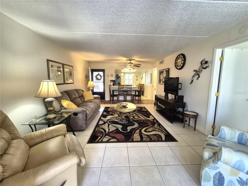 107 WINDWARD PLACE #107 Oldsmar, FL 34677