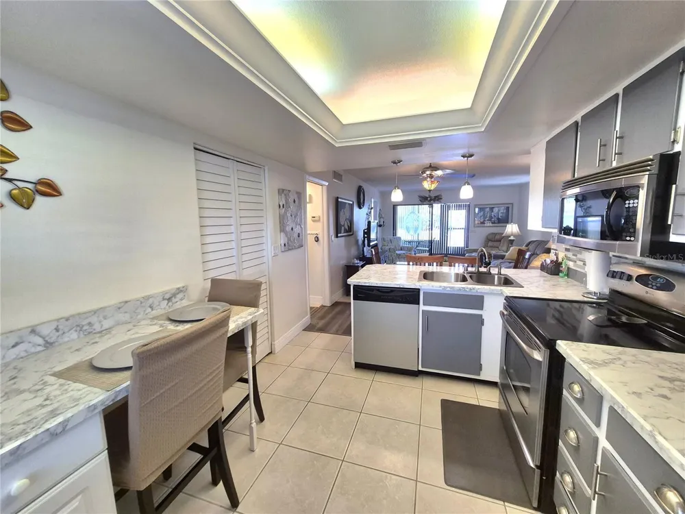 107 WINDWARD PLACE #107 Oldsmar, FL 34677
